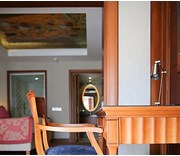 The Colony Hotel Residence Suit