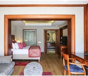 The Colony Hotel Residence Suit